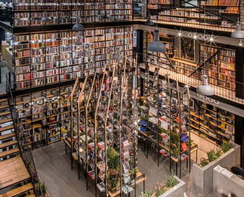 Hauser & Wirth Pop-up Bookshop / dongqi Architects