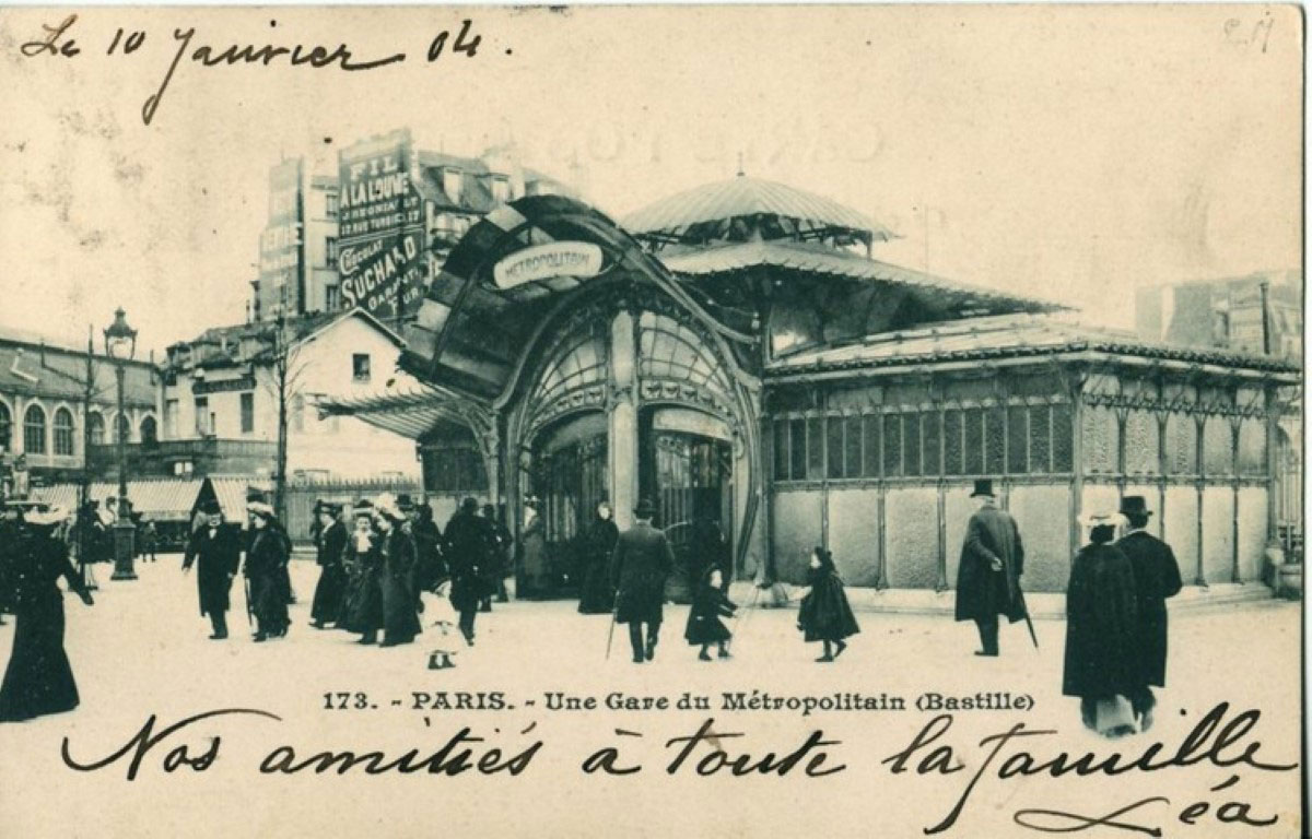    Resim 5. Hector Guimard, Bastille Metro İstasyonu, Paris, 1900 (URL 5). 