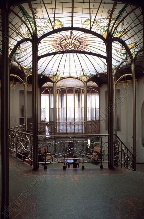 Resim 6. Victor Horta, Hotel van Eetvelde, Brüksel, 1900 (URL 6).