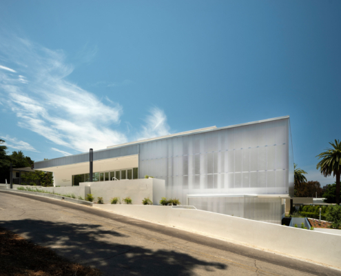 00131-GKPAC-AUX-NLehoux-hi-exterior-light-box-day-2