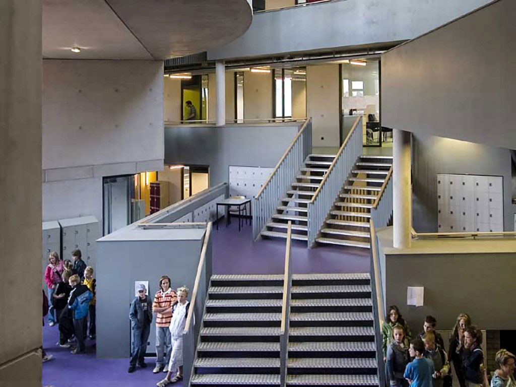Resim 6. Merdiven bir olanaktır; Valuas Koleji, Jeanne Dekkers Arkitectuur, Hollanda, 2008. URL1: https://archello.com/project/valuascollege.