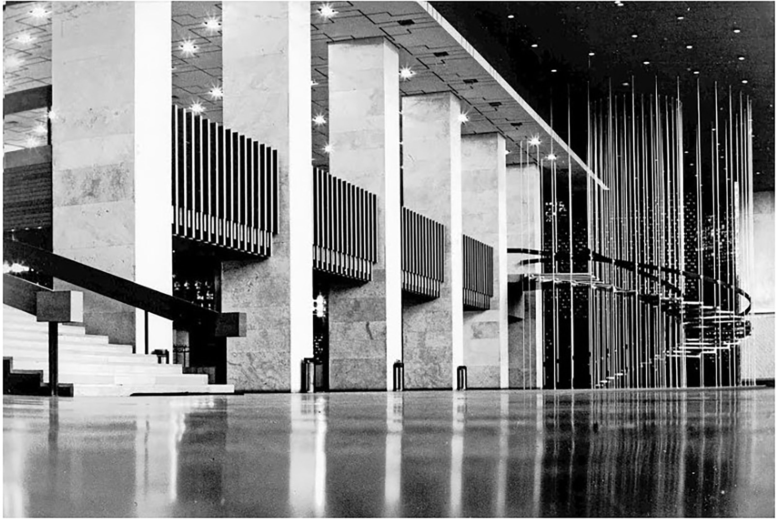 Resim 10. Atatürk Kültür Merkezi cephe değişimi (URL-7).Image 10. Atatürk Cultural Center facade change (URL-7).