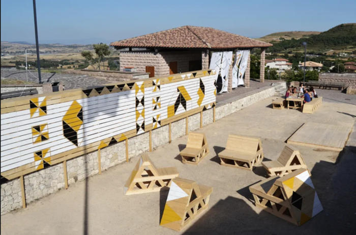 Resim 2. Villa Figulinas üretim süreci (URL-1).Image 2. Villa Figulinas production process (URL-1).