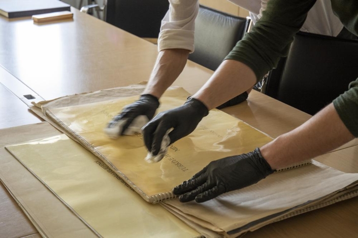 Doğan Tekeli - Sami Sisa Arşivi incelemesi, 2019 Fotoğraf: Mustafa Hazneci