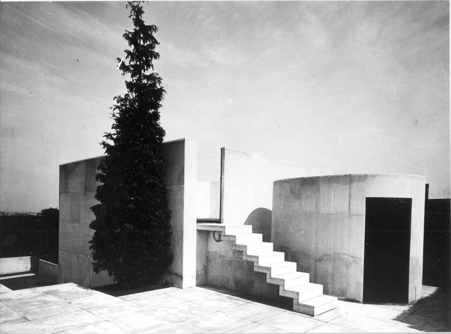 Resim 12.2. Beistegui apartman terası ve şömine, Paris, 1929, (URL-20).