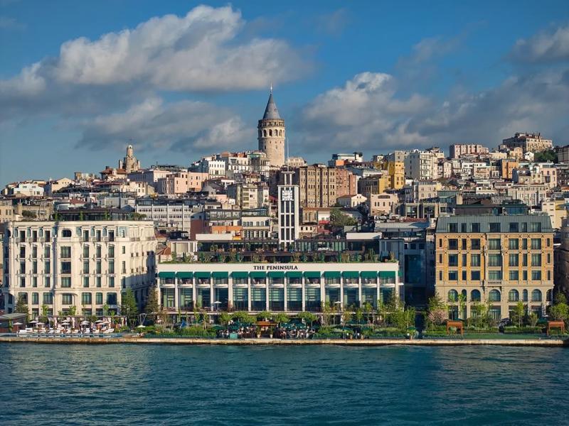 Resim 1.  The Peninsula Hotel, (URL-1).