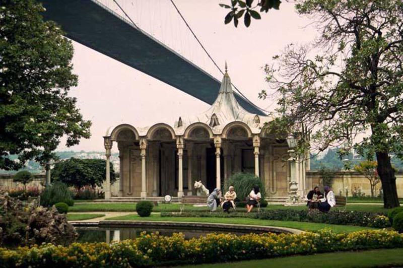 Beylerbeyi Sarayı Harem Bahçesi.