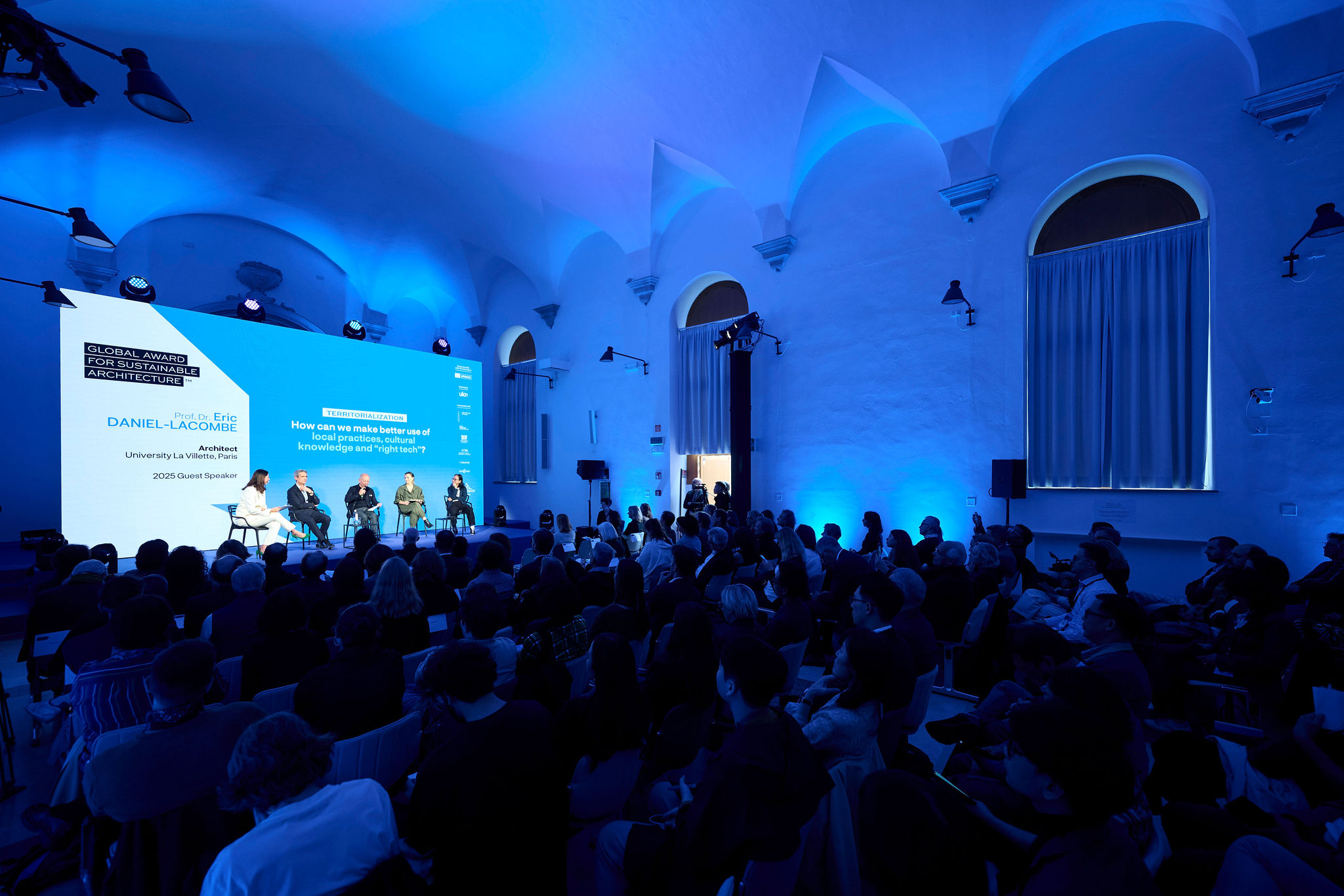 06-05-2025_TheGlobalAwardSustainableArchitecture_166-Valentyna-Rostovikova-•-PRYZM-photography