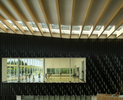 18-hcma_t╔Öm╔Ösew╠ôtx╩ÀACC_Social Lobby with views through Studio_Credit Nic Lehoux