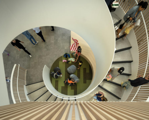 20-hcma_t╔Öm╔Ösew╠ôtx╩ÀACC_Spiral stair with play nook_Credit Nic Lehoux