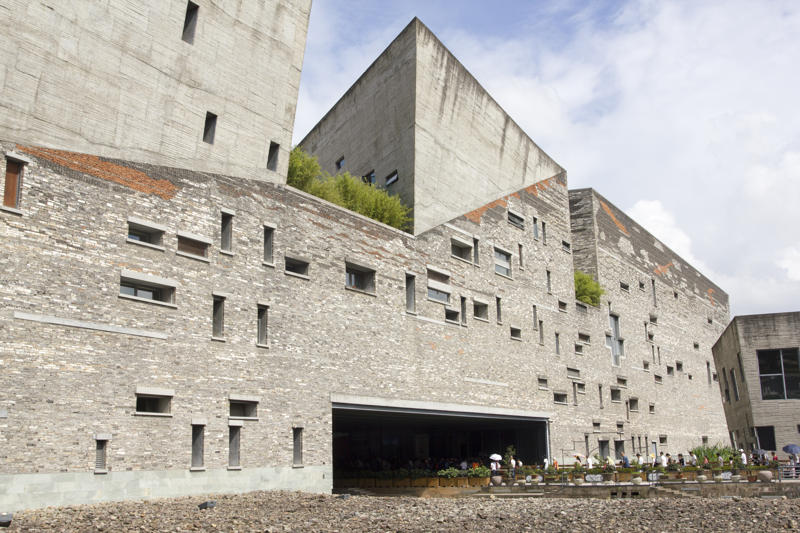 Resim 3. Ningbo Tarih Müzesi, Wang Shu.Image 3. Ningbo Museum of History, Wang Shu.