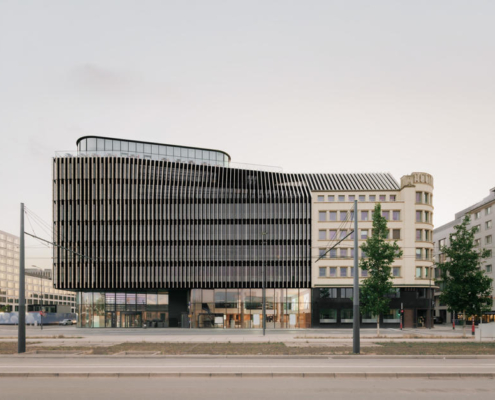 01-Main Image-Facade-Post HELIX HQ-Metaform_©Simon Menges & Nino Tugushi
