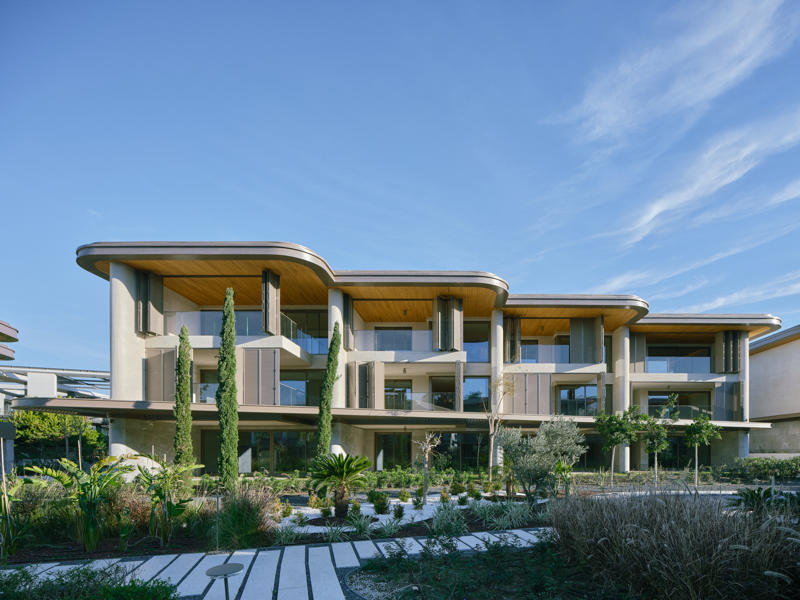 EKAP8973_csmM © 2026