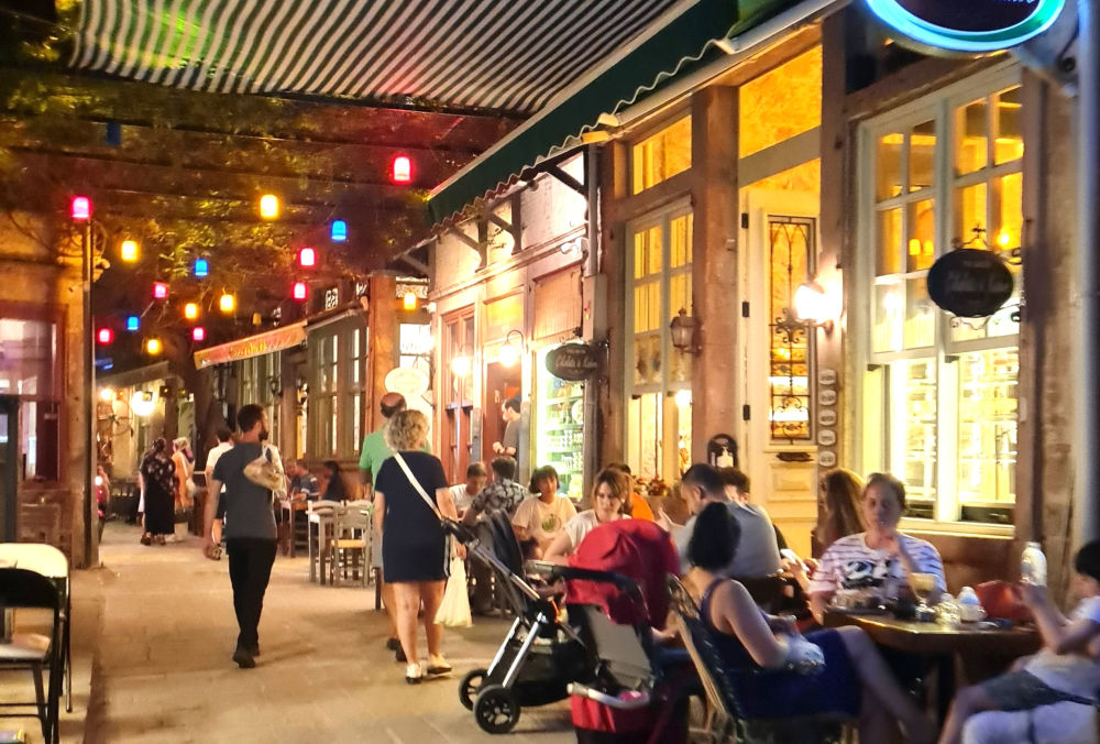 Barbaros Caddesi, Ayvalık.